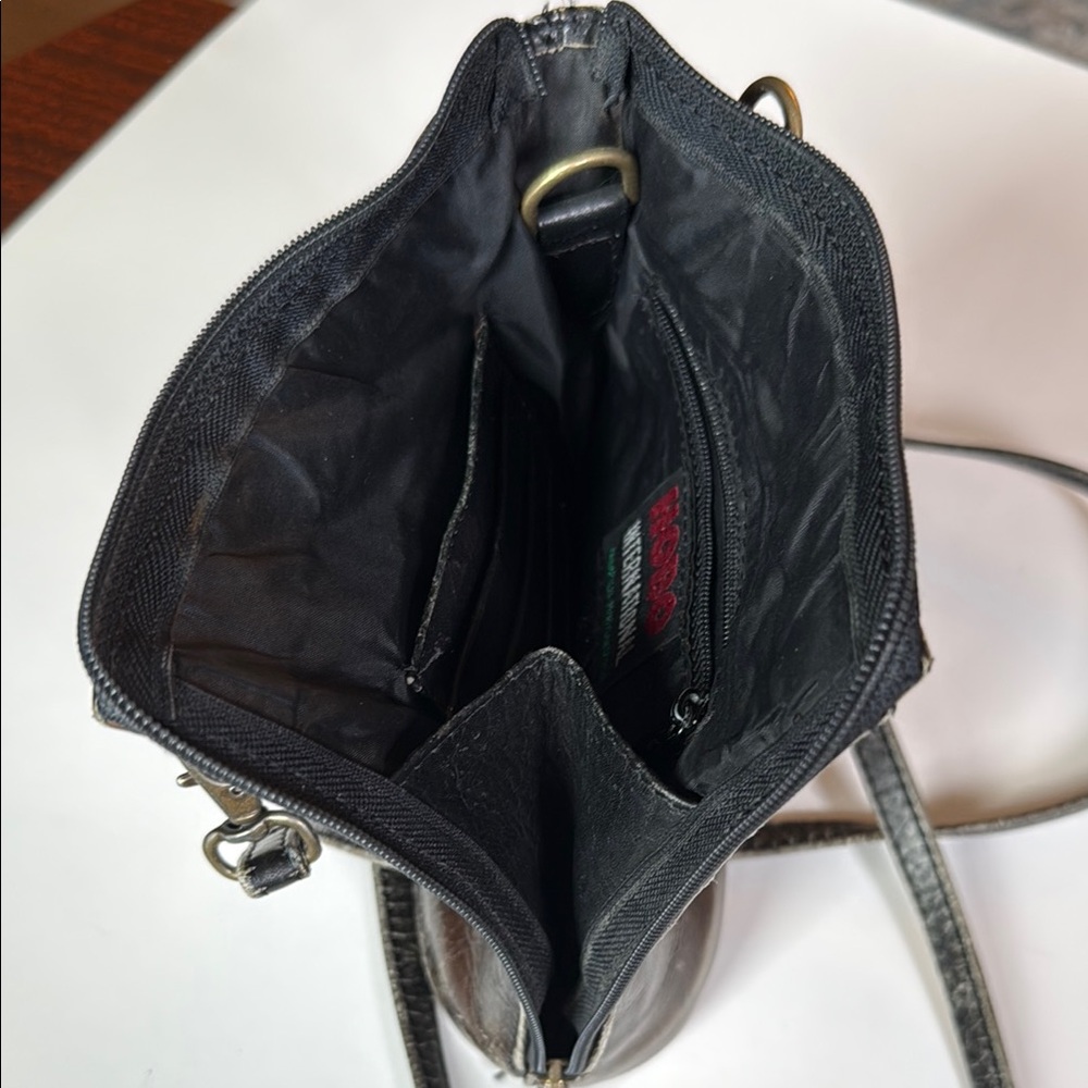 HOBO Vintage Distressed Leather Crossbody Bag - Picture 5 of 11